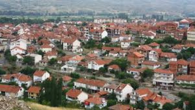 Народът бяга от ковид на село: Варненци изкупиха къщите на англичани