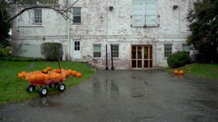 Призрачните къщи се завръщат за Хелоуин