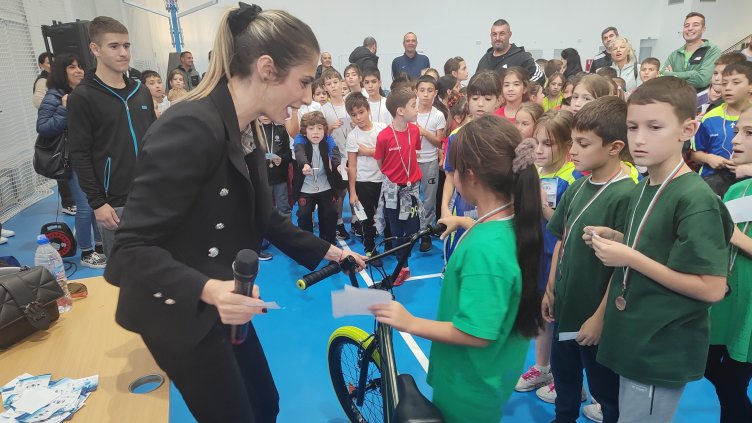 Завърши "Бързи и сръчни" за III клас във Варна