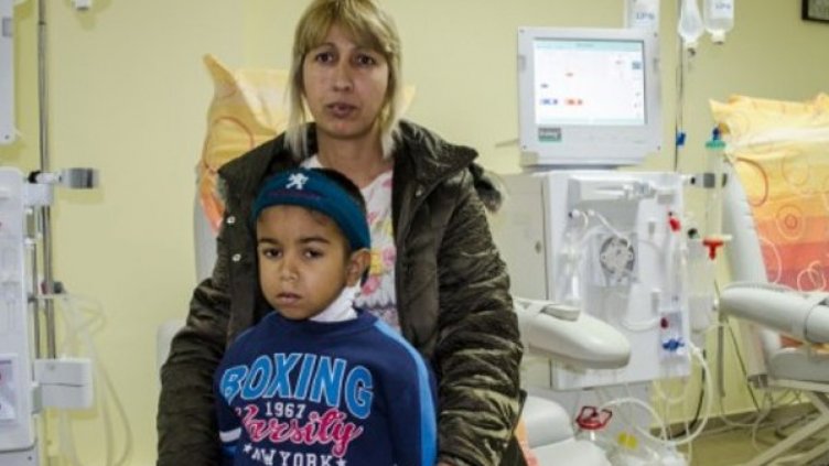 Малкият Байрям се чувства добре, операцията - успешна