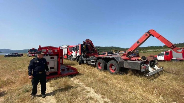 Проведоха тактическо учение на стената на язовир Цонево (СНИМКИ)