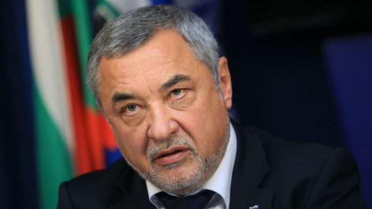 Валери Симеонов: Не сме се вкопчили във властта като маймуни за палма