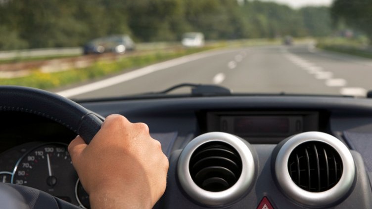 Шофьори вещаят по-голям тормоз, отколкото закрила от новия закон