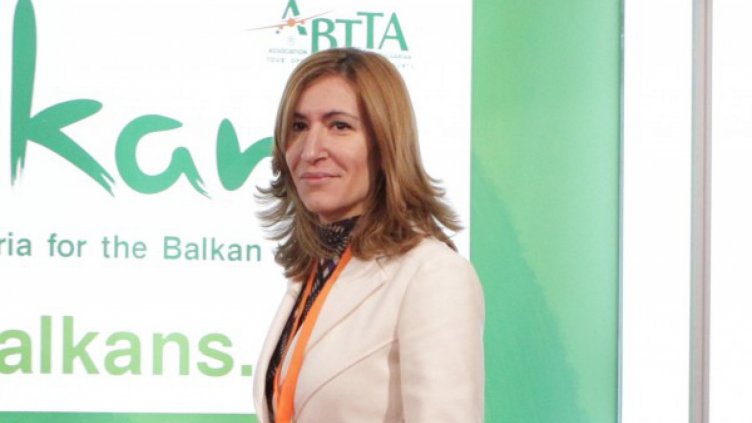 Ангелкова преговаря с Турция, Русия, Китай за визите