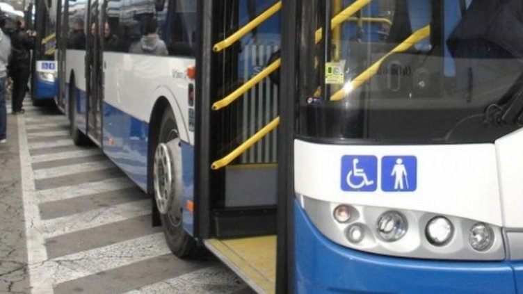 ВиК авария промени маршрута на 3 автобусни линии във Варна