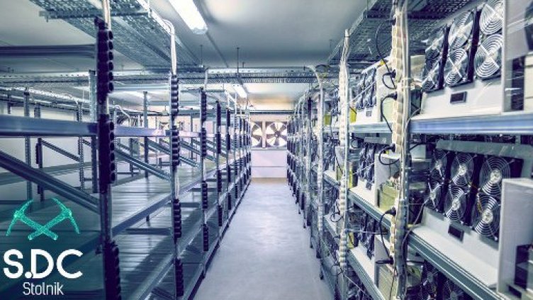 Мъск не отиде на Белоградчишките скали, но пък монтирал свои сателити край София