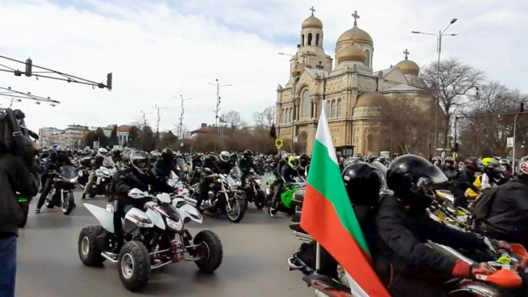 Спират движението в центъра на Варна заради мотошествие утре