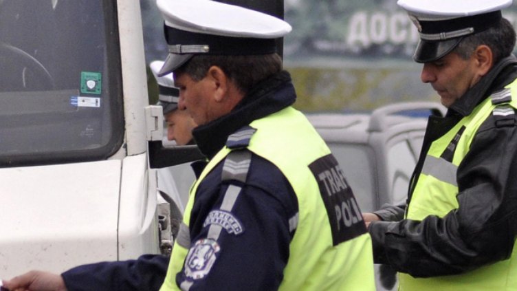 1666 хванати да карат дрогирани