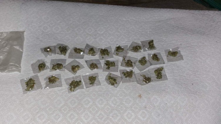 Удариха пазара на наркотици в кв. Аспарухово (Снимки)