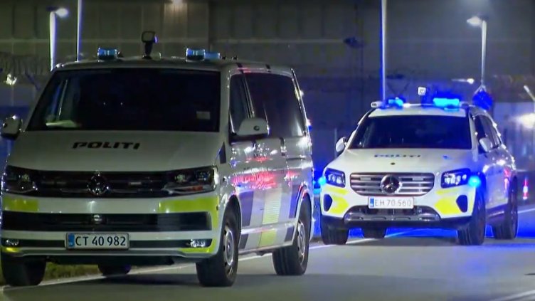 Дронове объркаха работата на второ датско летище