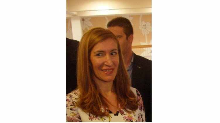 Министър Ангелкова: До края на юли ръстът на чуждестранните туристи е 6,9%