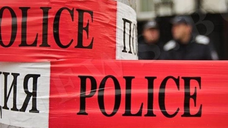 "Шум" под Аязмото заради съмнителен пакет