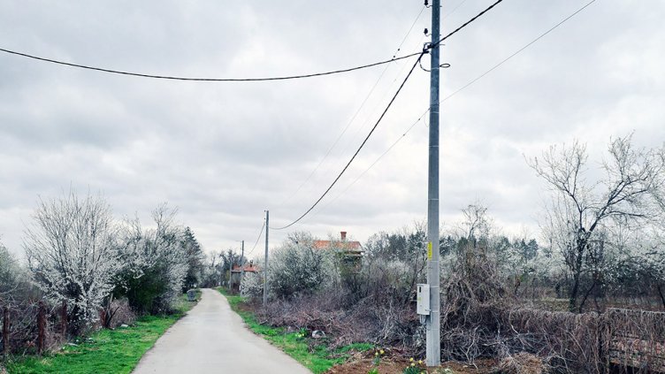 Ремонтираха електроразпределителната мрежа в габровско село