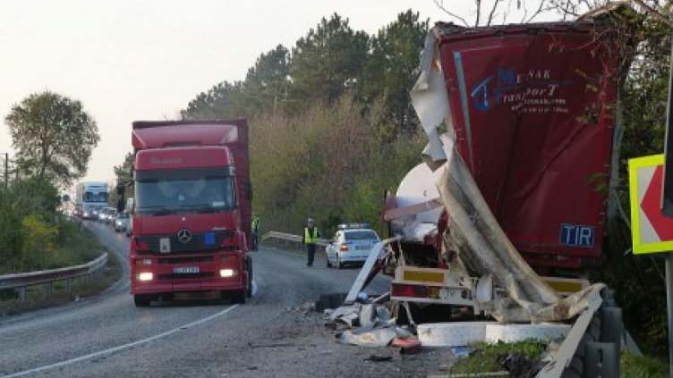 Път - убиец, така наричат отсечката Русе - Бяла.