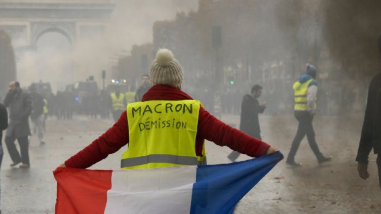 Организаторът на френските "жълти жилетки" спира с протестите