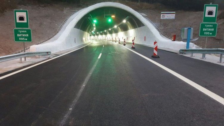 Ремонт ограничава движението в тунел "Топли дол" на АМ "Хемус"