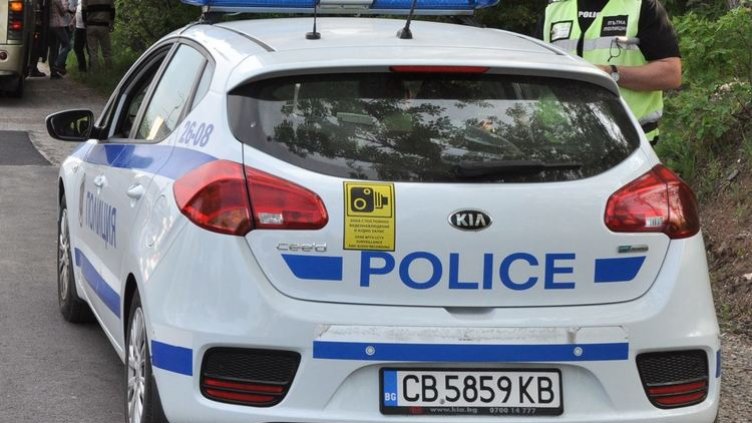 Спипаха водач на фолксваген без книжка във Варна