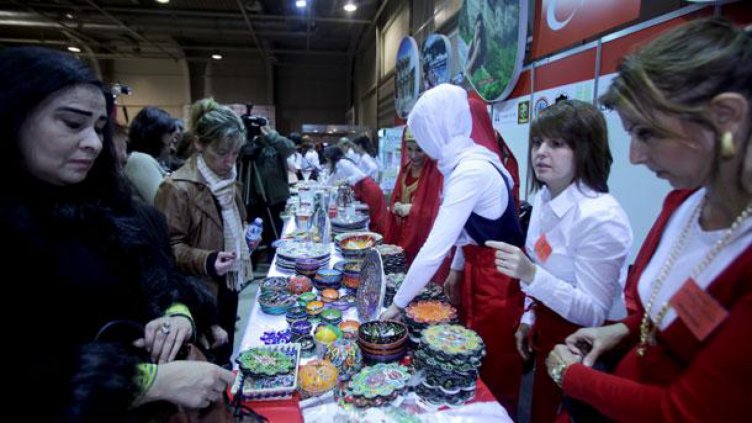 Благотворителният базар на Международния женски клуб се провежда в София