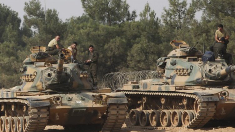 450 военни са били уволнени в Турция