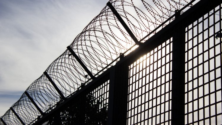 Унгария строи втора ограда по границата със Сърбия