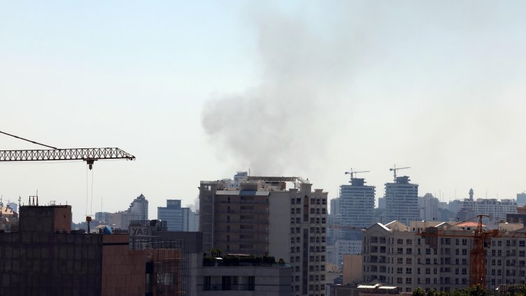 Техеран се превръща в призрачен град, хората бягат