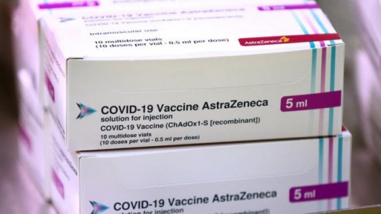 Откриха причината за тромбозите при ваксината на AstraZeneca, даже и лекарство