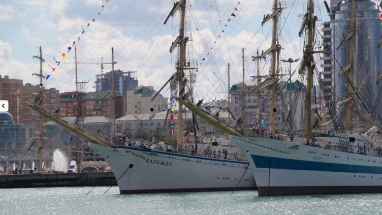 Ветроходът "Надежда" напуска надпреварата Тол Шипс