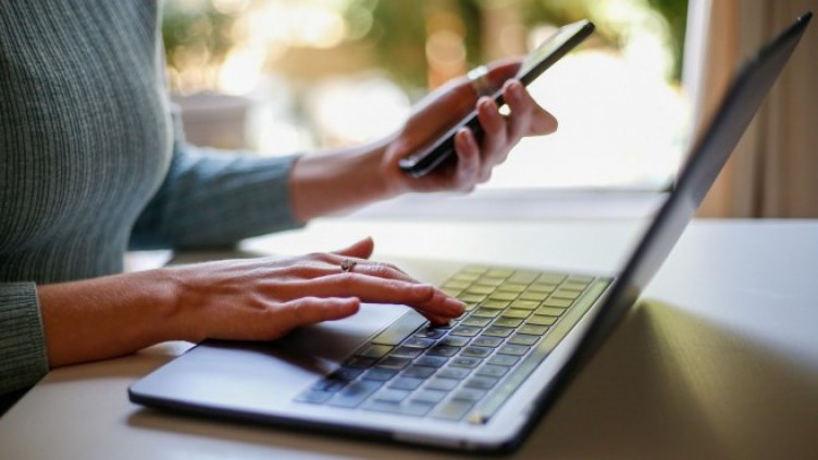 84% от българите не проверяват фактите в онлайн пространството