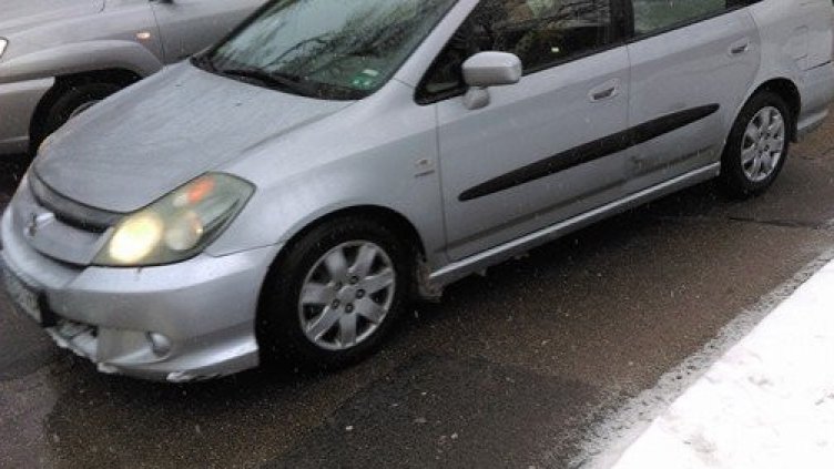 Заледени пътища в Добрич