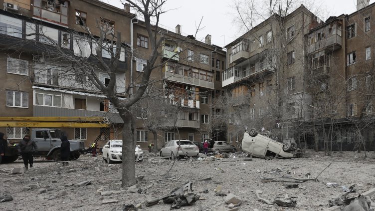 Русия удари Днепропетровска област с планираща бомба и "Град", поне един загинал