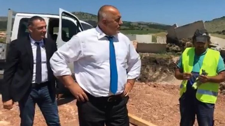 Борисов инспектира строителни дейности по изграждането на АМ „Европа“ 