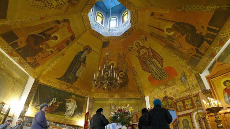 Гръцката православна църква поиска от държавата храмовете да бъдат отворени