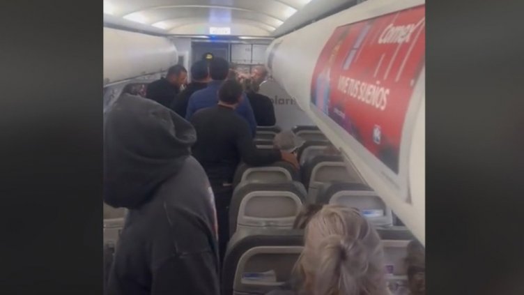 Като на филм: Мъж опита да отвлече самолет