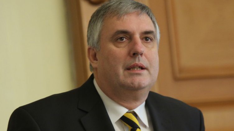 Възрастта за пенсия скоро трябва да е 65 г., обяви Калфин