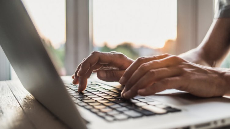 Социалното министерство към работодателите: Работа от вкъщи срещу коронавирус