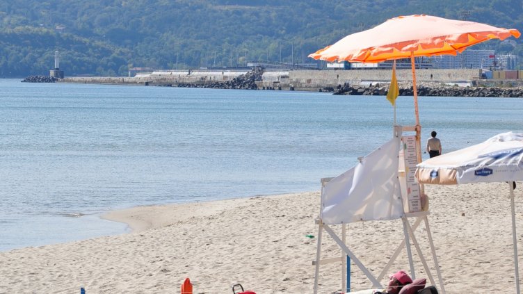 Слънчева и топла неделя