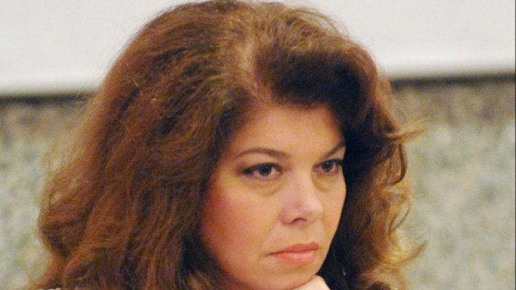 Илияна Йотова