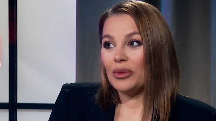 Деси Слава спасила гласа си с рискована операция