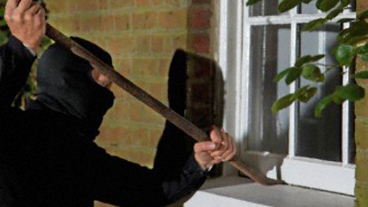 Кражба на електрически инструменти от кантон на ВиК