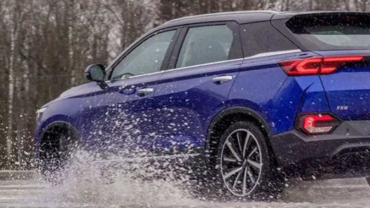 Тези действия могат да се превърнат в драма. 7 есенни шофьорски грешки