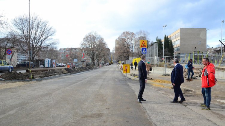 На 90%са изградени ВиК комуникациите на ул.Студентска (СНИМКИ)