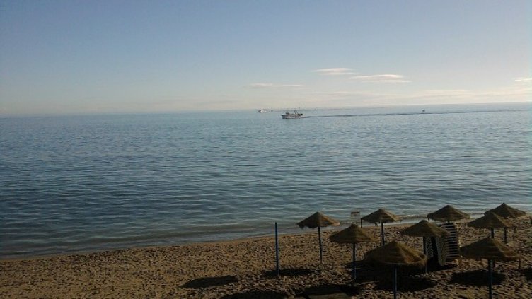 Продължава премахването на незаконни обекти по Черноморието