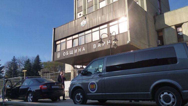 Спецпрокуратурата разследва варненски общинар
