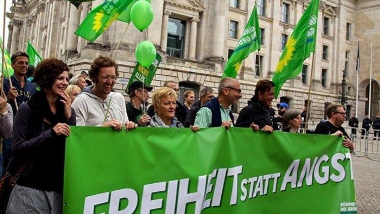 Зелените увеличават преднината пред консерваторите на Меркел
