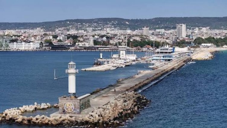 Варна е най-посещаваният от туристите град в България, Париж е лидер в Европа