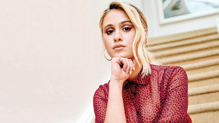 Истина или fake news: Мария Бакалова снаха на Мария Гроздева?