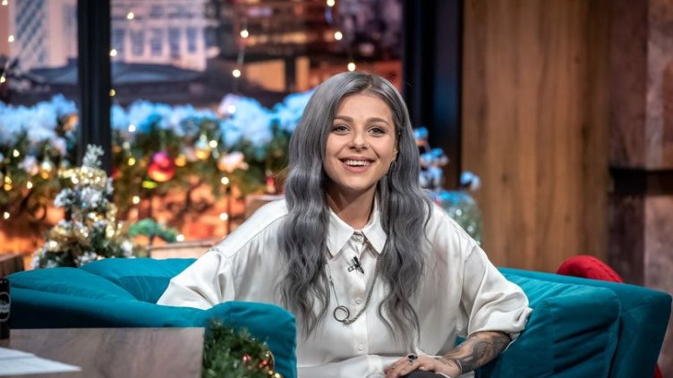 Виктория и звездите на Евровизия с празничен поздрав за феновете на конкурса