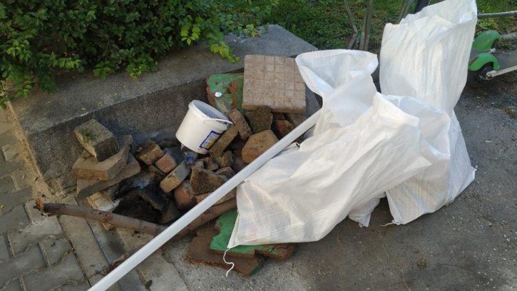 МВР откри преди протеста чували с камъни, бутилки и ножове 