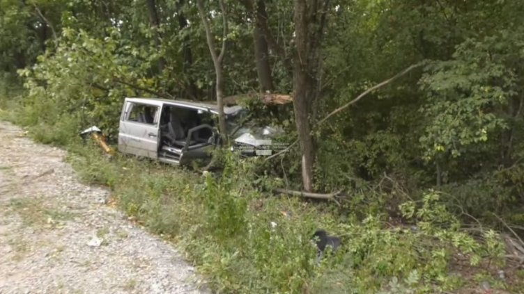 Бус с украинци катастрофира във Варненско