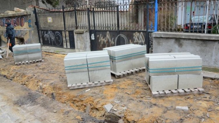 Ремонтират още 4085 кв.м. тротоари и улици във Варна